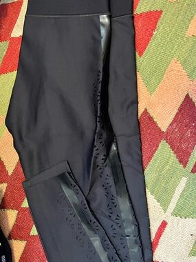 ultracor Black Laser-Cut Leggings size L NWT